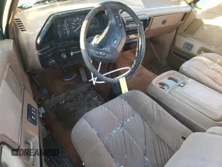 1988 Ford Bronco XL with VIN 1FMEU15NXJLA85817, listed as a Copart auction lot 81686124 with 283,211 mi miles and Salvage Title. Bid and sale history available at carsss.com. Image 8.