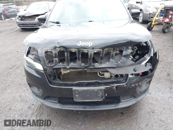 2019 Jeep Cherokee Latitude with VIN 1C4PJMCX7KD230450, listed as a IAAI auction lot 41474709 with 172,684 mi miles. Bid and sale history available at carsss.com. Image 6.