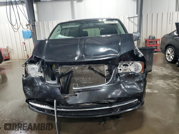 2015 Chrysler Town & Country Touring-L with VIN 2C4RC1CG7FR583839, listed as a Copart auction lot 51528995 with 240,978 mi miles and Salvage Title. Bid and sale history available at carsss.com. Image 5.