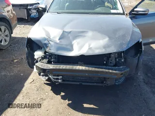 2013 Volkswagen Jetta SE with VIN 3VWDP7AJXDM427960, listed as a IAAI auction lot 41814030 with 105,287 mi miles and . Bid and sale history available at DreamBid. Image 6.