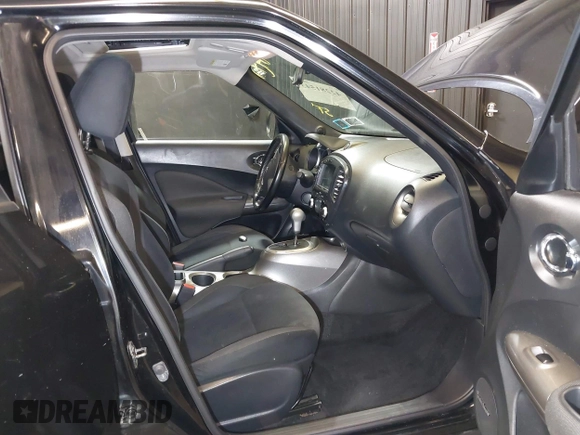 2013 Nissan Juke SL z VIN JN8AF5MV0DT215912, wystawiony jako IAAI lot #42281543 z przebiegiem 154 119 mil mil oraz . Historia ofert i sprzedaży dostępna na DreamBid. Obrazek 5.
