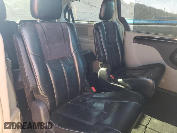 2011 Chrysler Town & Country Limited z VIN 2A4RR6DG8BR749266, wystawiony jako Copart lot #52408075 z przebiegiem 249 634 mil mil oraz Szkoda całkowita • Salvage title. Historia ofert i sprzedaży dostępna na DreamBid. Obrazek 11.