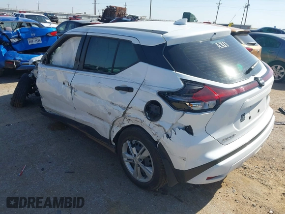 2024 Nissan Kicks S with VIN 3N1CP5BV6RL482829, listed as a IAAI auction lot 42032997 with 22,048 mi miles. Bid and sale history available at carsss.com. Image 3.