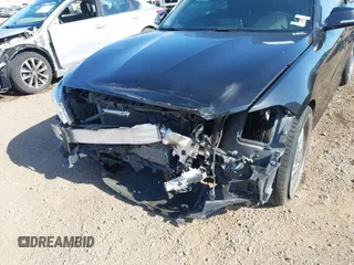 2015 BMW 2 Series 228i с VIN WBA1K5C59FV242829, выставлен на аукционе IAAI как лот 41899187 с пробегом 71 207 миль миль и . История ставок и продаж доступна на DreamBid. Изображение 6.