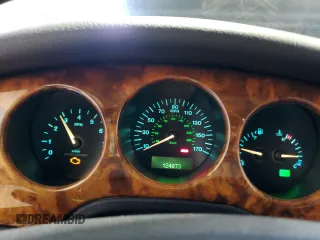 2001 Jaguar XJ with VIN SAJDA25B01MF26440, listed as a Copart auction lot 83933224 with 124,873 mi miles and Clean Title. Bid and sale history available at DreamBid. Image 9.