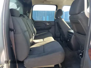 2013 Chevrolet Avalanche LS z VIN 3GNMCEE02DG245728, wystawiony jako Copart lot #56335735 z przebiegiem 132 194 mil mil oraz Szkoda całkowita • Salvage title. Historia ofert i sprzedaży dostępna na DreamBid. Obrazek 10.