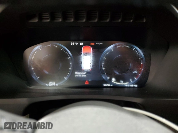 2022 Volvo XC90 Inscription with VIN YV4A22PL4N1854031, listed as a Copart auction lot 44768875 with 15,534 mi miles and Salvage title. Bid and sale history available at DreamBid. Image 9.
