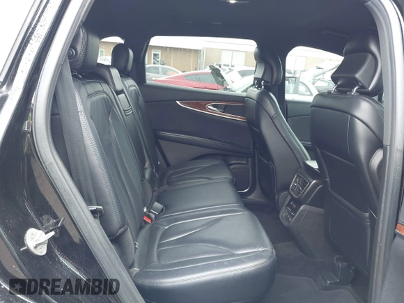 2017 Lincoln MKX Select с VIN 2LMPJ6KR6HBL49829, выставлен на аукционе IAAI как лот 42093216 с пробегом 97 274 миль миль и . История ставок и продаж доступна на DreamBid. Изображение 8.