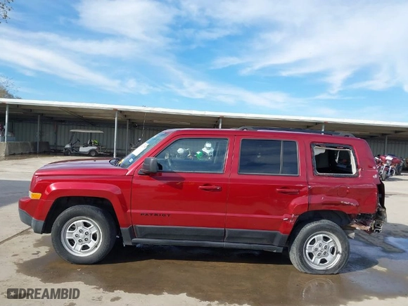 2015 Jeep Patriot Altitude Edition with VIN 1C4NJPBA4FD386943, listed as a IAAI auction lot 41312798 with 55,634 mi miles. Bid and sale history available at carsss.com. Image 14.