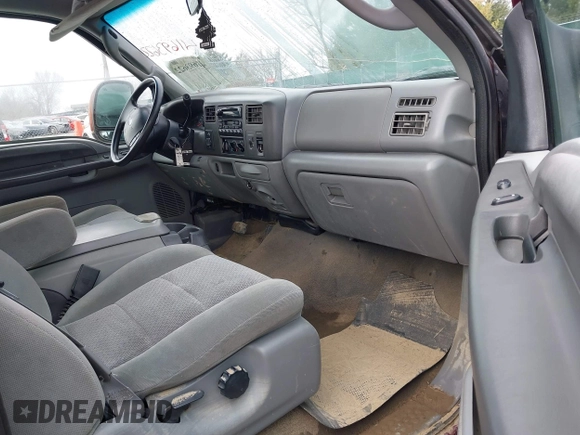 2004 Ford F-250 XL z VIN 1FTNX21L24EB47242, wystawiony jako IAAI lot #41693622 z przebiegiem 117 411 mil mil oraz . Historia ofert i sprzedaży dostępna na DreamBid. Obrazek 5.