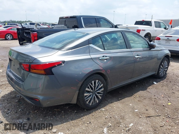2024 Nissan Altima SV z VIN 1N4BL4DV0RN400448, wystawiony jako IAAI lot #42087763 z przebiegiem 8 749 mil mil oraz . Historia ofert i sprzedaży dostępna na DreamBid. Obrazek 4.