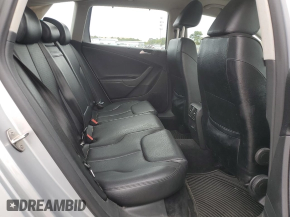 2009 Volkswagen Passat z VIN WVWXK73C39E138994, wystawiony jako Copart lot #70876274 z przebiegiem 118 057 mil mil oraz Czysty tytuł • Clean title. Historia ofert i sprzedaży dostępna na DreamBid. Obrazek 10.