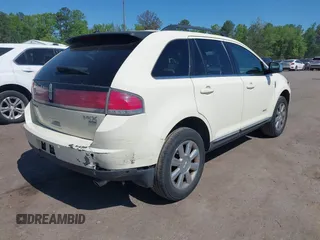 2008 Lincoln MKX with VIN 2LMDU88C48BJ17142, listed as a IAAI auction lot 42144487 with 239,637 mi miles. Bid and sale history available at carsss.com. Image 4.
