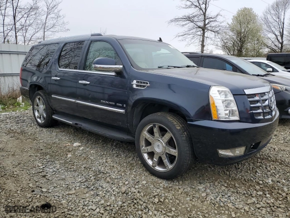 2007 Cadillac Escalade ESV with VIN 1GYFK66897R327565, listed as a Copart auction lot 52645505 with 146,768 mi miles and Clean Title. Bid and sale history available at carsss.com. Image 4.