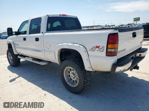 2005 GMC Sierra 2500HD SLE z VIN 1GTHK23245F813805, wystawiony jako Copart lot #51147775 z przebiegiem 213 786 mil mil oraz Czysty tytuł • Clean title. Historia ofert i sprzedaży dostępna na DreamBid. Obrazek 2.
