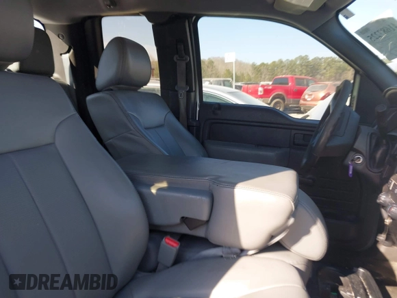 2014 Ford F-150 XL with VIN 1FTEX1CM0EKF94073, listed as a IAAI auction lot 41687225 with 276,152 mi miles. Bid and sale history available at carsss.com. Image 5.