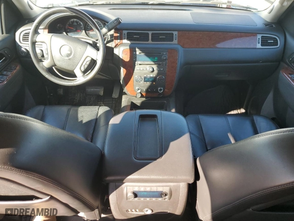 2014 Chevrolet Suburban LT with VIN 1GNSKJE78ER229728, listed as a Copart auction lot 42096895 with 193,481 mi miles and Salvage Title. Bid and sale history available at carsss.com. Image 8.