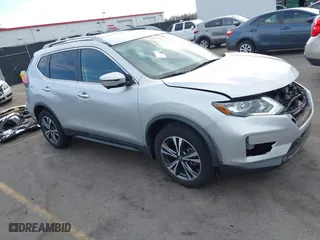 2019 Nissan Rogue SL with VIN 5N1AT2MT9KC792304, listed as a IAAI auction lot 41684807 with 27,513 mi miles. Bid and sale history available at carsss.com. Image 1.