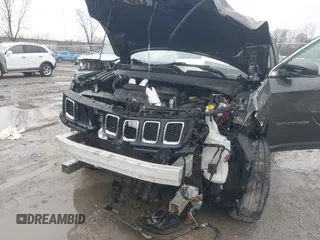 2018 Jeep Compass Limited with VIN 3C4NJDCB6JT201543, listed as a IAAI auction lot 42005502 with 1 mi miles. Bid and sale history available at carsss.com. Image 6.