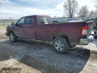 2022 Ram 2500 Tradesman with VIN 3C6UR5HJ8NG183014, listed as a Copart auction lot 45980135 with 67,573 mi miles and Salvage Title. Bid and sale history available at carsss.com. Image 2.