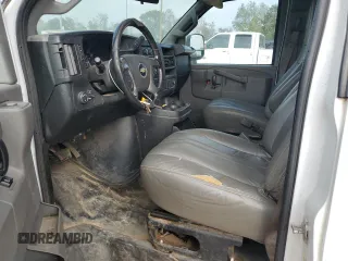 2017 Chevrolet Express Cargo Van with VIN 1GCWGBFG9H1338685, listed as a Copart auction lot 82253254 with 140,434 mi miles and Clean Title. Bid and sale history available at carsss.com. Image 7.