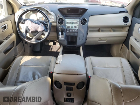 2011 Honda Pilot EX-L z VIN 5FNYF4H60BB033618, wystawiony jako Copart lot #55600035 z przebiegiem 135 171 mil mil oraz Szkody całkowita. Historia ofert i sprzedaży dostępna na DreamBid. Obrazek 8.