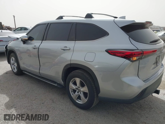 2021 Toyota Highlander L with VIN 5TDZZRAH4MS070514, listed as a IAAI auction lot 41810925 with 60,950 mi miles and . Bid and sale history available at DreamBid. Image 3.
