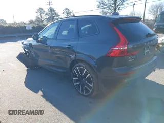 2024 Volvo XC60 Recharge Plug-In Hybrid Ultimate Dark Theme with VIN YV4H60DM0R1866042, listed as a IAAI auction lot 41490620 with 22,216 mi miles. Bid and sale history available at carsss.com. Image 3.
