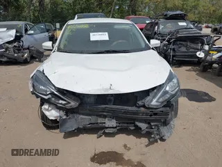 2017 Nissan Sentra S with VIN 3N1AB7AP5HY289268, listed as a IAAI auction lot 40318804 with 137,565 mi miles. Bid and sale history available at carsss.com. Image 13.