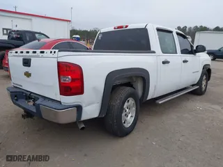 2007 Chevrolet Silverado 1500 LT w/1LT with VIN 2GCEC13C971658729, listed as a IAAI auction lot 41511701 with 132,555 mi miles. Bid and sale history available at carsss.com. Image 4.
