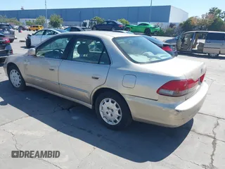 2001 Honda Accord EX z VIN 1HGCG66861A114106, wystawiony jako IAAI lot #42385834 z przebiegiem 172 395 mil mil oraz . Historia ofert i sprzedaży dostępna na DreamBid. Obrazek 3.