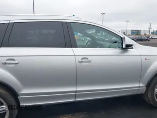 2013 Audi Q7 S line Prestige с VIN WA1DGAFE1DD002015, выставлен на аукционе IAAI как лот 42171470 с пробегом 165 026 миль миль и . История ставок и продаж доступна на DreamBid. Изображение 13.