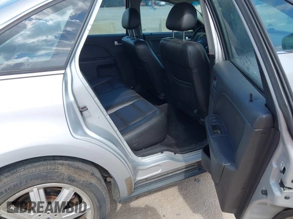 2005 Ford Five Hundred Limited with VIN 1FAFP25145G198816, listed as a IAAI auction lot 42685425 with 190,612 mi miles and . Bid and sale history available at DreamBid. Image 8.