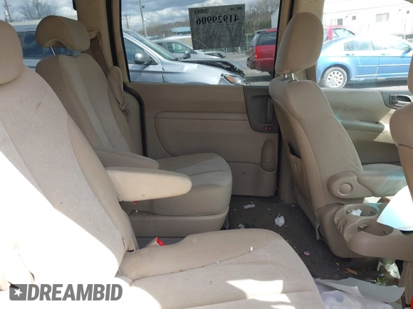 2009 Kia Sedona LX with VIN KNDMB233696299758, listed as a IAAI auction lot 41929906 with 214,445 mi miles. Bid and sale history available at carsss.com. Image 8.