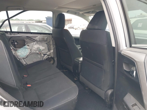 2018 Toyota RAV4 XLE с VIN 2T3WFREV0JW409842, выставлен на аукционе IAAI как лот 42057521 с пробегом 145 915 миль миль и . История ставок и продаж доступна на DreamBid. Изображение 8.