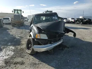2002 Ford F-150 XL with VIN 1FTRX17LX2NB11895, listed as a Copart auction lot 47850565 with Not provided miles and Salvage title. Bid and sale history available at DreamBid. Image 10.