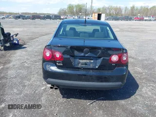 2010 Volkswagen Jetta S with VIN 3VWJZ7AJ5AM002400, listed as a IAAI auction lot 42048462 with 191,851 mi miles and . Bid and sale history available at DreamBid. Image 16.