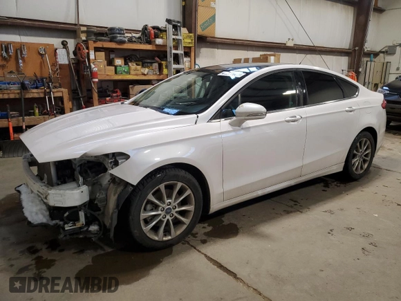 2017 Ford Fusion SE with VIN 3FA6P0HD7HR160536, listed as a Copart auction lot 41877065 with 114,795 mi miles and Salvage title. Bid and sale history available at DreamBid. Image 1.