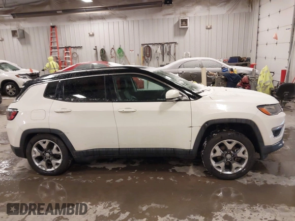 2020 Jeep Compass Limited with VIN 3C4NJDCB7LT240631, listed as a IAAI auction lot 41322631 with 49,481 mi miles. Bid and sale history available at carsss.com. Image 13.