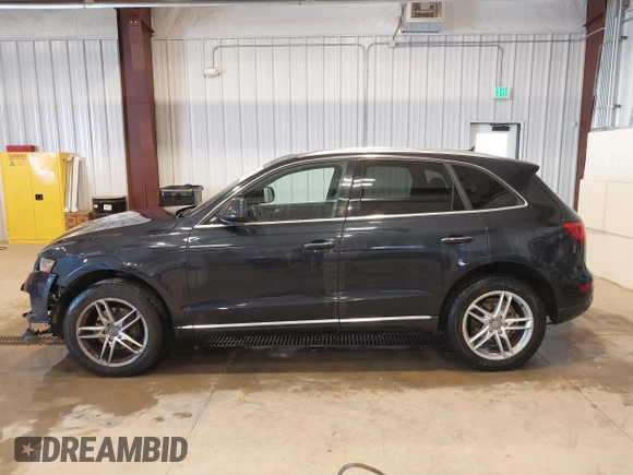 2017 Audi Q5 Premium with VIN WA1C2AFP7HA068989, listed as a IAAI auction lot 41753832 with 88,033 mi miles. Bid and sale history available at carsss.com. Image 14.