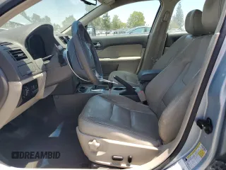 2010 Ford Fusion Hybrid z VIN 3FADP0L34AR137176, wystawiony jako Copart lot #62146865 z przebiegiem 135 293 mil mil oraz Szkoda całkowita • Salvage title. Historia ofert i sprzedaży dostępna na DreamBid. Obrazek 7.