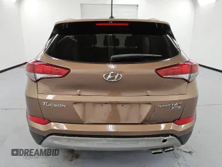2017 Hyundai Tucson Sport z VIN KM8J3CA22HU415298, wystawiony jako Copart lot #57496495 z przebiegiem 67 475 mil mil oraz Czysty tytuł • Clean title. Historia ofert i sprzedaży dostępna na DreamBid. Obrazek 6.