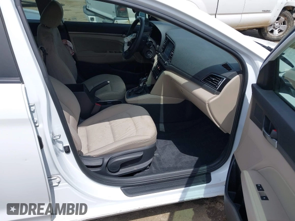 2017 Hyundai Elantra Limited z VIN 5NPD84LF8HH041184, wystawiony jako IAAI lot #42074978 z przebiegiem 39 595 mil mil oraz . Historia ofert i sprzedaży dostępna na DreamBid. Obrazek 5.