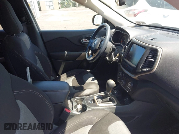 2018 Jeep Cherokee Latitude Tech Connect with VIN 1C4PJMCB9JD602518, listed as a IAAI auction lot 42146179 with 23,902 mi miles. Bid and sale history available at carsss.com. Image 5.