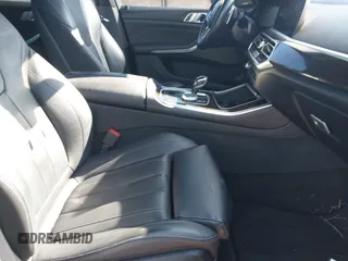 2019 BMW X5 xDrive40i with VIN 5UXCR6C57KLL08098, listed as a IAAI auction lot 41877557 with 52,980 mi miles and . Bid and sale history available at DreamBid. Image 5.