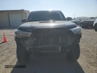 2018 Toyota 4Runner SR5 with VIN JTEBU5JR8J5572148, listed as a Copart auction lot 50132125 with 121,334 mi miles and Salvage Title. Bid and sale history available at DreamBid. Image 5.