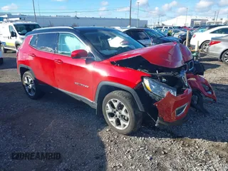 2019 Jeep Compass High Altitude z VIN 3C4NJDCB7KT669752, wystawiony jako IAAI lot #40998234 z przebiegiem 51 322 mil mil oraz . Historia ofert i sprzedaży dostępna na DreamBid. Obrazek 1.