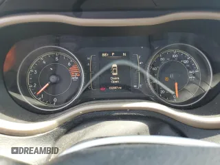 2017 Jeep Cherokee Sport z VIN 1C4PJLABXHW668362, wystawiony jako Copart lot #56319185 z przebiegiem 132 097 mil mil oraz Szkoda całkowita • Salvage title. Historia ofert i sprzedaży dostępna na DreamBid. Obrazek 9.