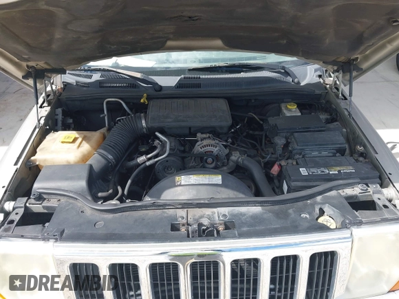2008 Jeep Commander Sport with VIN 1J8HH48K08C200971, listed as a IAAI auction lot 42046063 with 232,501 mi miles and . Bid and sale history available at DreamBid. Image 10.