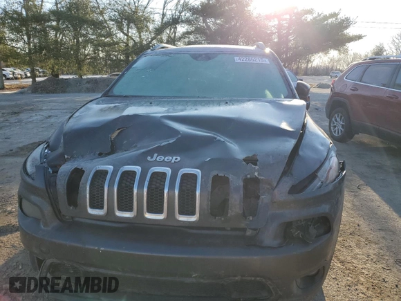 2015 Jeep Cherokee Latitude with VIN 1C4PJLCB9FW518043, listed as a Copart auction lot 42286215 with 119,837 mi miles and Salvage Title. Bid and sale history available at carsss.com. Image 5.